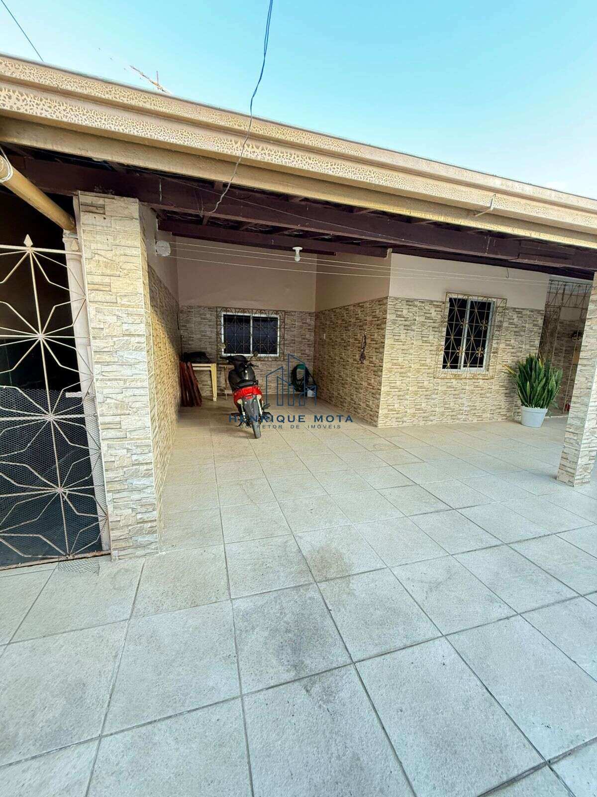 - Casa à venda em Alagoinhas, Catu, com 4 quartos