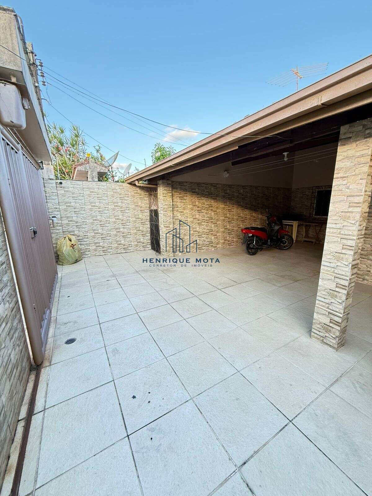  - Casa à venda em Alagoinhas, Catu, com 4 quartos