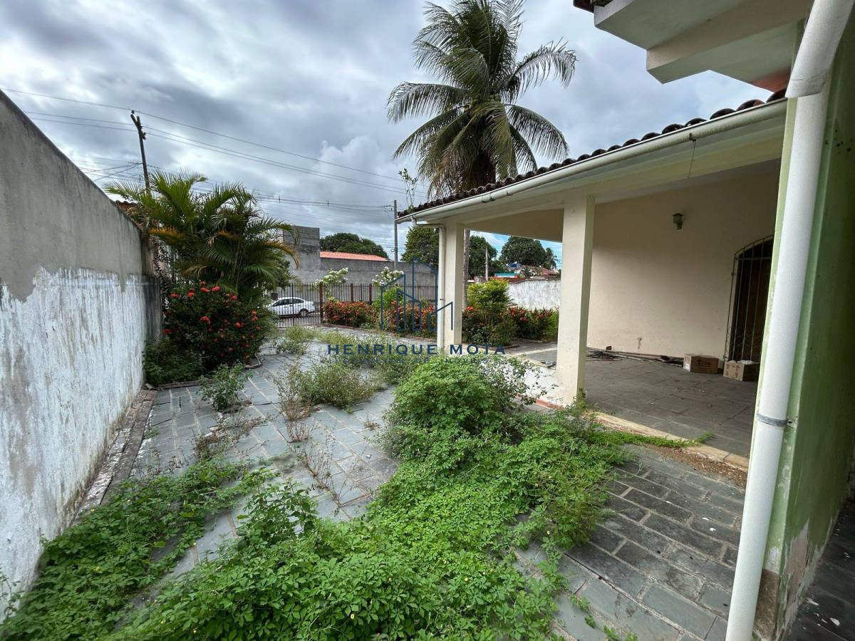  - Casa à venda em Alagoinhas, Parque Verde, com 6 quartos, 251,67m²